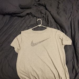 Nike short sleeve